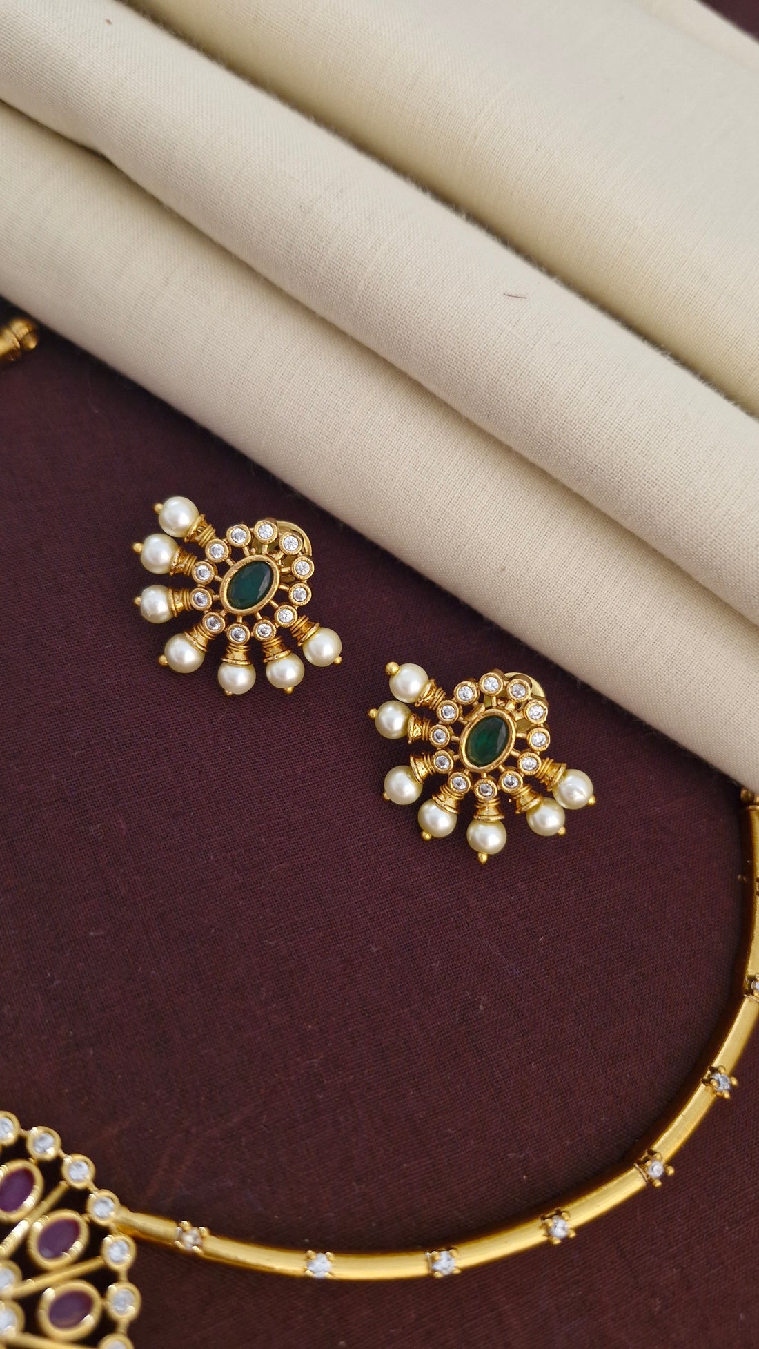 Antique Gold Hasli Collar Necklace with Sunburst Pendant