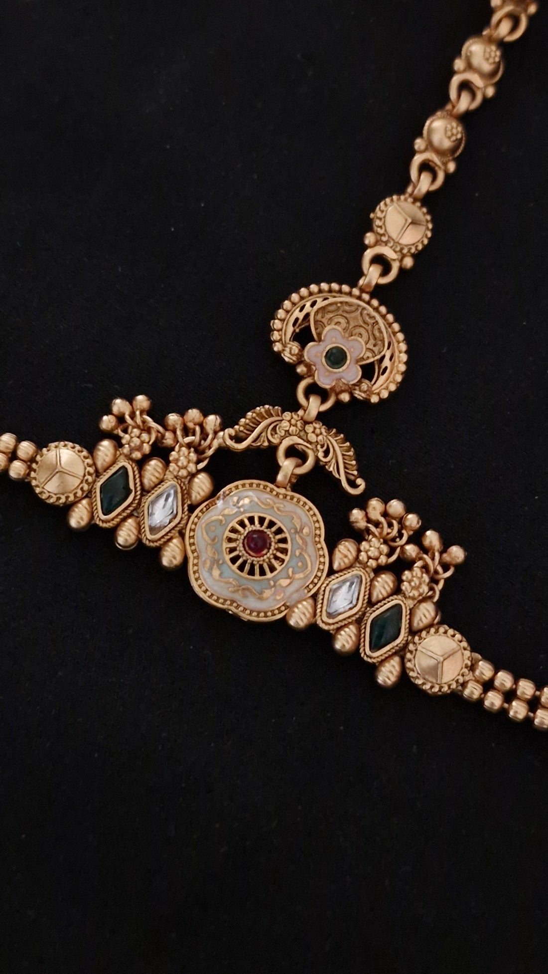 Gold Antique Haath Phool/ Haath Pocho For Women ( PACK OF 2 )