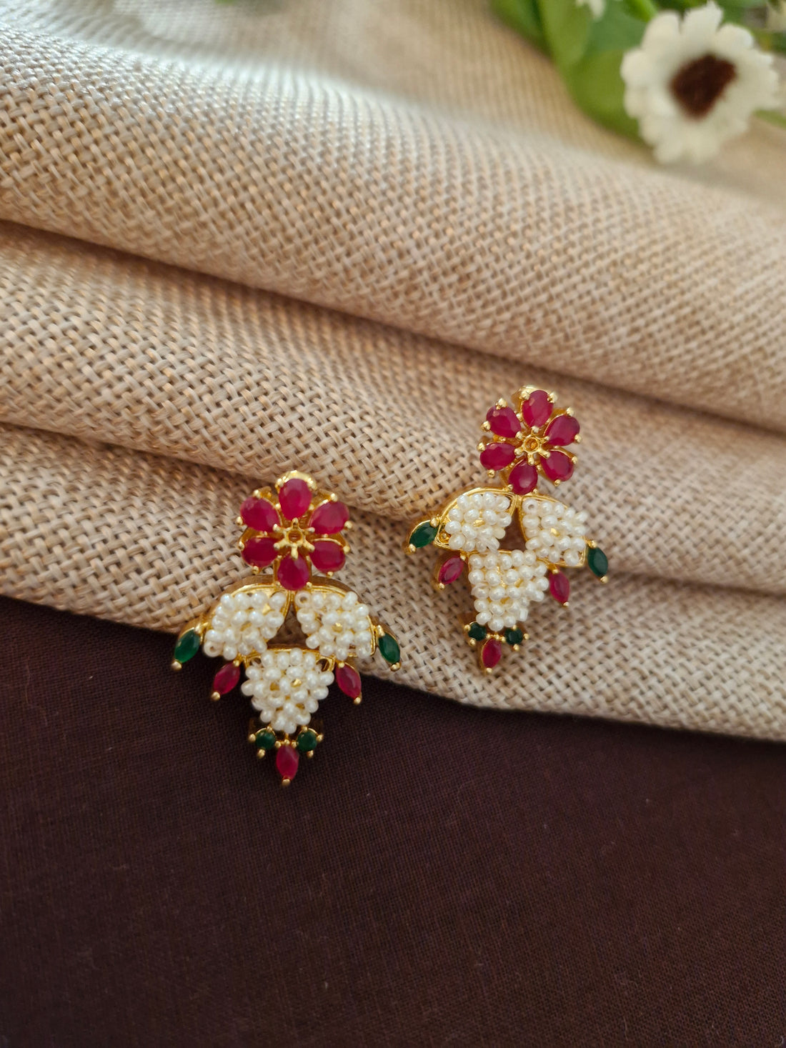 Traditional Seed Pearl Collar Necklace Set with Matching Earrings