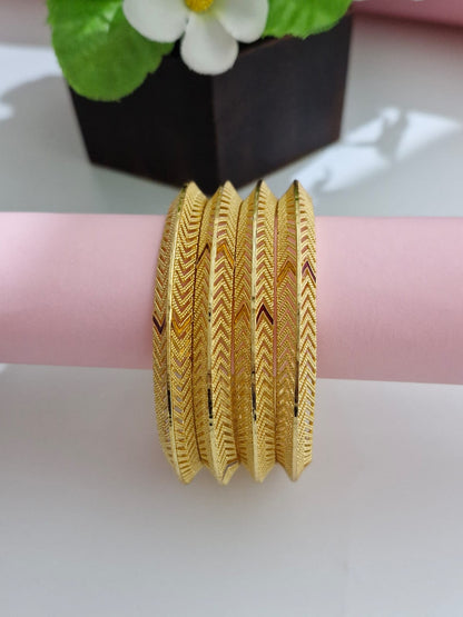 18K Gold Plated V-Shape Textured Daily Wear Kangan | Set of 2 (1 Pair Set for Both Hands)
