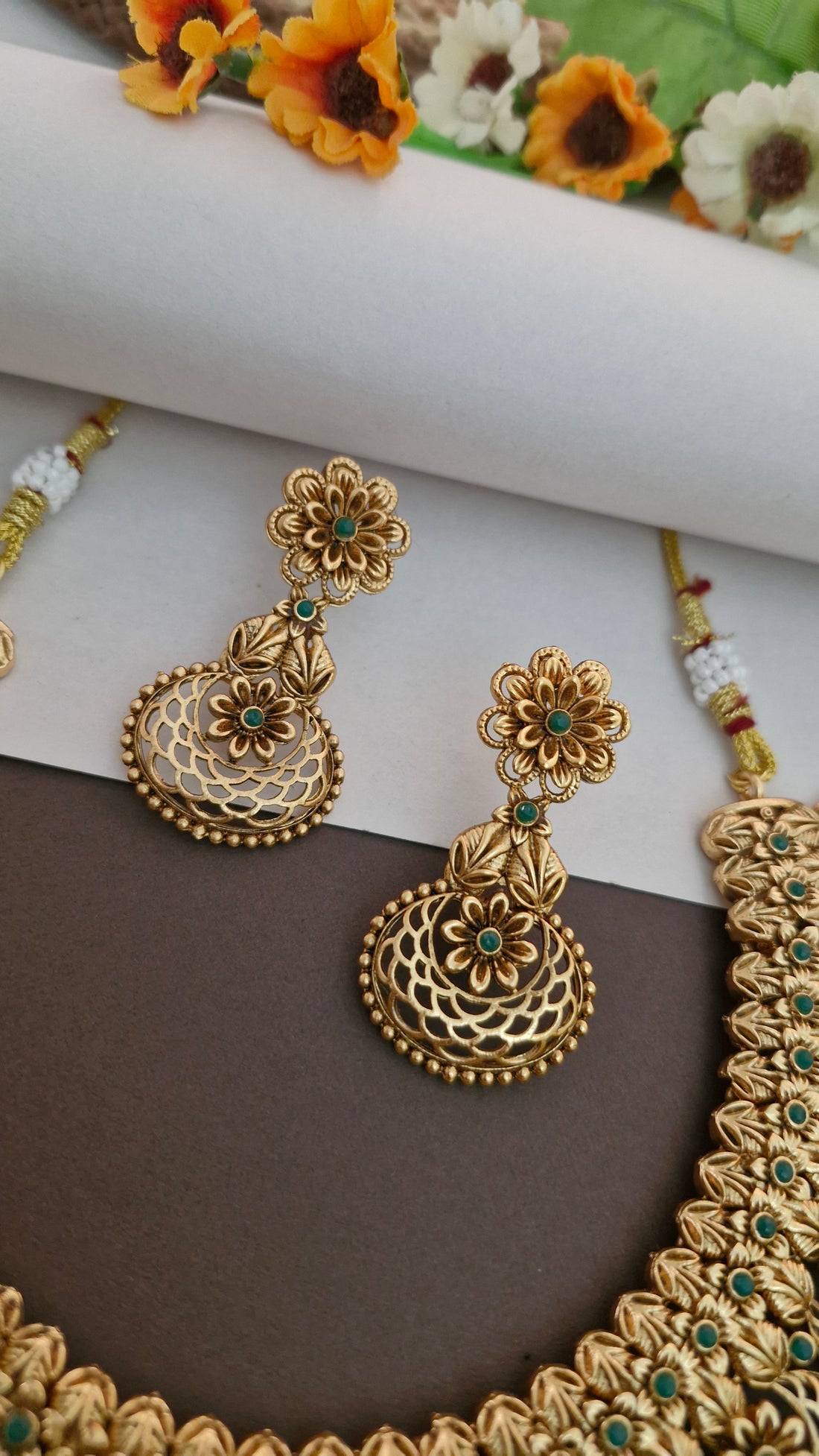 Heritage Chandbali Collar Set